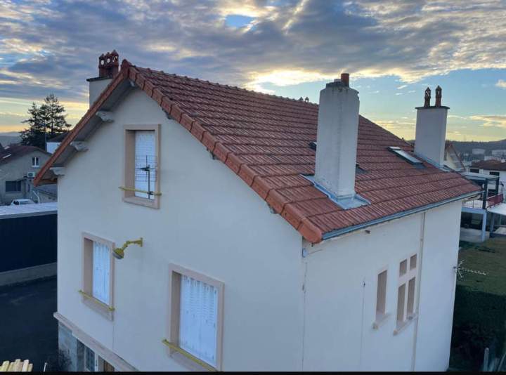 Intervention de nettoyage toiture Vichy